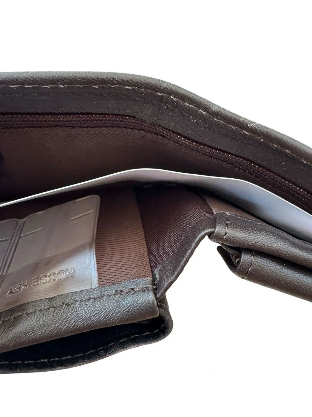 NWT Buxton Men’s Emblem Zip Convertible Nappa Lambskin Wallet Brown